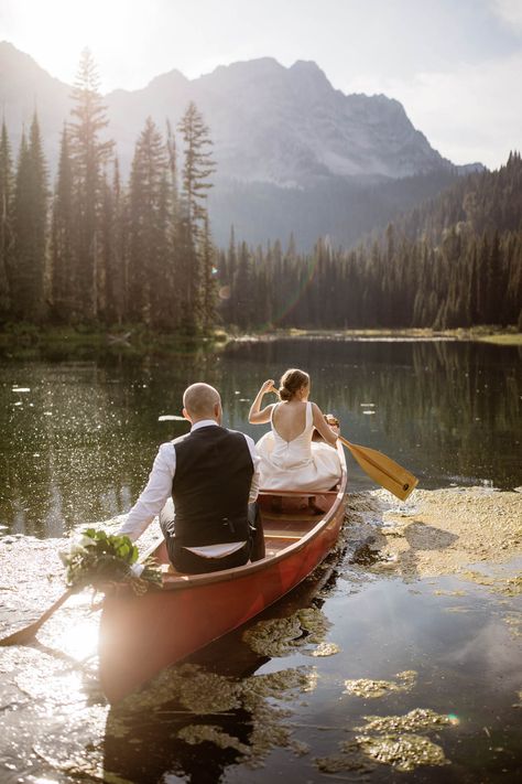 Forest Wedding Photography, Lake Wedding Photos, Adventure Wedding Photography, Non Traditional Wedding, Mountain Wedding Venues, Cottage Wedding, Island Lake, Lake Lodge, Camp Wedding