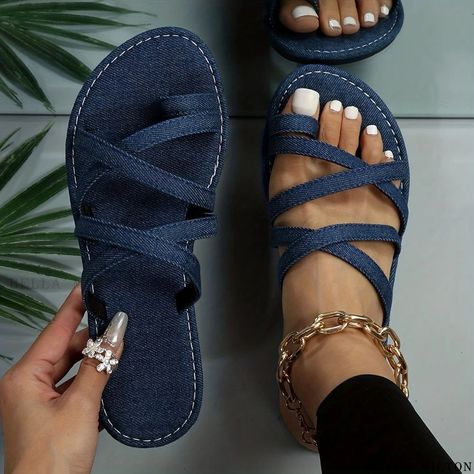 Sandals Shein, Denim Slides, Women Flat Sandals, Pretty Sandals, Denim Wear, Toe Ring, Crochet Shoes, Strap Shoes, Blue Sandals