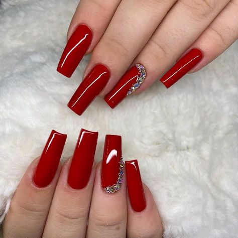 Shades Of Red Nails, Red Nails With Diamonds, Hot Red Nails, Blood Red Nails, Short Red Nails, Brush Design, Nail Primer, Acrylic Toes, Acrylic Toe Nails