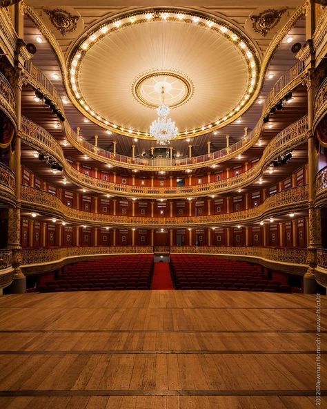 Theatre Academia, Theatrical Scenery, Auditorium Design, Majestic Theatre, Academia Aesthetics, Santa Isabel, A Night At The Opera, Theatre Stage, Theatre Life