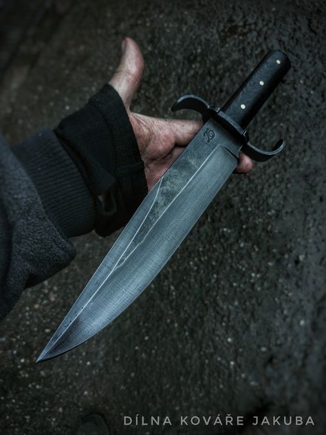 Handmade large bowie knife.  Handforged.  6mm thick hi-carbon steel on the blade.  Bog oak wood and bronze pins on handle.  35.5cm overal lenght. Quality handstitched black cow hide leather sheath included! Coffin Handle Bowie Knife, Best Bowie Knife, Big Chief, Whittling Knife, Tactical Swords, Power Rangers Dino Charge, Fav Products, Pretty Knives, Homemade Fudge