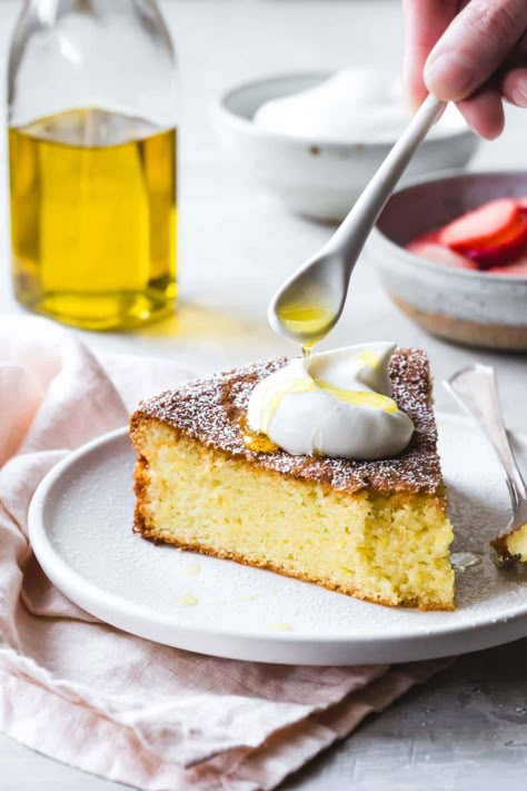 Gluten-Free Olive Oil Cake with Lemon & Almond Flour Olive Oil Cake Gluten Free, Almond Olive Oil Cake, Olive Oil Cake Recipe, Lemon Ricotta Cake, Lemon Olive Oil Cake, Bojon Gourmet, Cake Gluten Free, White Chocolate Cake, Ricotta Cake