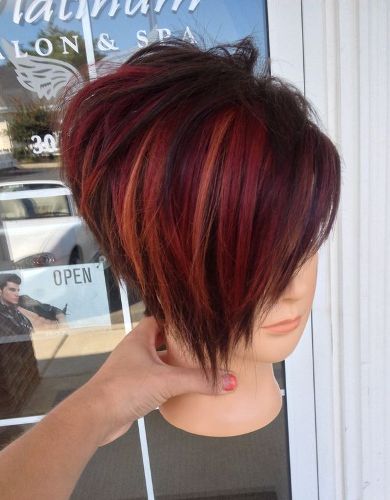 Red Bob Haircut, Short Red Hair, Popular Short Hairstyles, Funky Hairstyles, Haircut And Color, Hair Color And Cut, Short Hair With Layers, Hair Color For Black Hair, Short Hair Cuts For Women