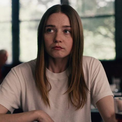 s1:e2 Alyssa Teotfw, Jessy Barden, Alyssa Foley, Jessica Barden, Girl Vibe, Ryan Gosling, Television Show, Percy Jackson, Famous People