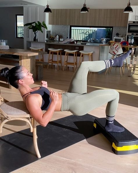 Rachel Dillon Workout, Hip Thrust Set Up, Glute Finisher, Rachel Dillon, Gym Vibes, Single Leg Hip Thrust, Hip Thrusts, Gym Workout Outfits, Hip Thrust