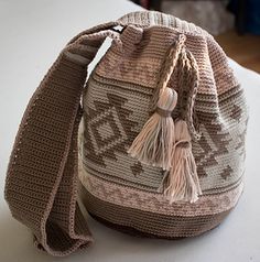 Mochilla Bag, Wayuu Bags Pattern, Mochila Crochet, Diy Crochet Patterns, Mochila Bag, Crochet Backpack, Tapestry Crochet Patterns, Tapestry Bag, Crochet World