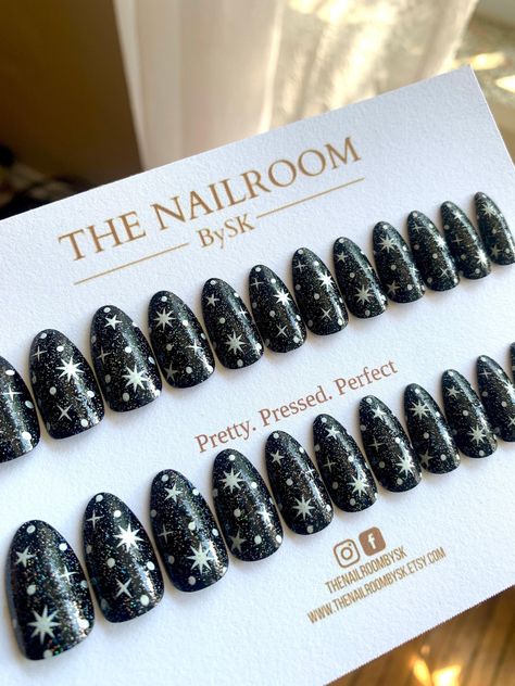 24PCS STARRY NIGHT PRESS ON NAILS. #NAILS #PRESSONNAILS #CREAMNAILS #PRESSONNAILSCANADA #SQUARENAILS #FAKENAILS #CHOCOLATEBROWNNAILS #FALSENAILS #ETSYCANADA #ETSY #CUTEPRESSNAILS #TRENDYFALLNAILS #GIFTFORFRIEND #PRESSONNAILSSHORT #GLUEONNAILS Stars And Moon Nails, Canada Nails, Nails Stars, Celestial Nails, S And S Nails, Press On Nails Almond, Short Press On Nails, Moon Nails, Nails Press