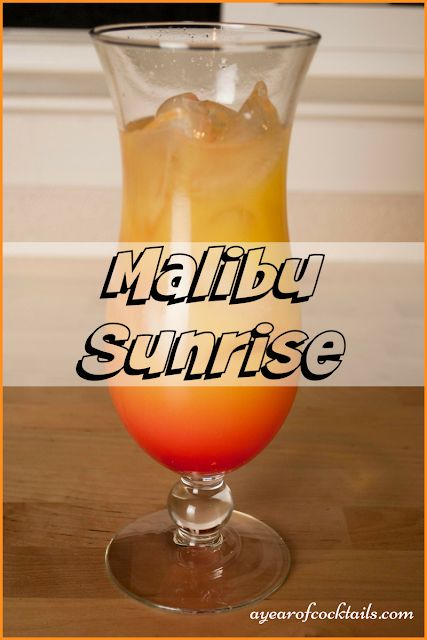 Malibu Sunrise is a refreshing coconut rum flavored cocktail. Malibu Sunrise, Malibu Rum Drinks, Malibu Cocktails, Fruity Mixed Drinks, Malibu Drinks, Cupcake Plate, Malibu Rum, Coconut Cupcakes, Pineapple Rum