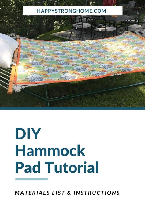 This DIY Hammock Pad is easy to make for even a beginner on the sewing machine. Save a bundle by making your own stylish pad for relaxing outdoors! Hammock Cover, Diy Hammock, Garden Hammock, Rope Hammock, Sewing Machine Quilting, Sewing Binding, Double Hammock, Start Quilting, Relaxing Outdoors