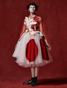 Self/Other East/West for Metropolitan Museum of Art Rei Kawakubo book May 2017 (Book) Rei Kawakubo Comme Des Garcons, Japanese Fashion Designers, Rei Kawakubo, Quirky Fashion, Sparrows, East West, Metropolitan Museum, Japanese Fashion, Comme Des Garcons