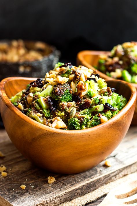 Chopped Broccoli Salad, Harvest Bowl, Gluten Free Recipes Side Dishes, Chopped Broccoli, Witches Kitchen, Gluten Free Sides Dishes, Autumn Food, Walnut Salad, Meatless Mondays