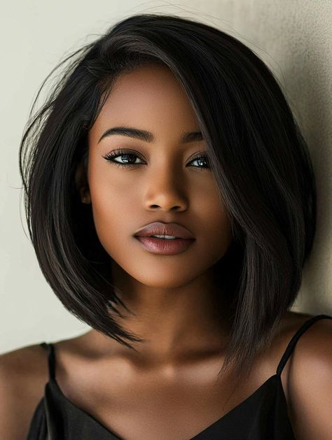 Transform your look with 28 stunning bob hairstyles designed specifically for black women. From classic chin-length cuts to trendy asymmetrical styles, these chic looks are perfect for any occasion. Find the ideal bob that showcases your natural texture and boosts your confidence. Bangs Highlights, Chic Bob Hairstyles, Straight Bobs, Textured Bob Hairstyles, Medium Black Hair, Bobs With Bangs, Braided Mohawk Hairstyles, Braided Mohawk, Bob Hairstyles For Black Women