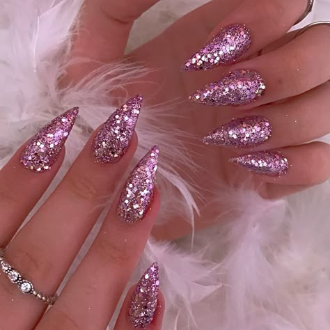 Glitter Gel Nail Designs, Rose Gold Nail Art, Prom Nail Designs, Glitter Nails Acrylic, Prom Nail, Glitter Rosa, Pink Glitter Nails, Gold Nail Art, Gold Glitter Nails