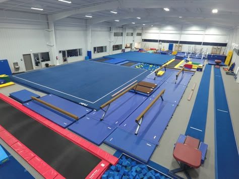 Princess Of China, Sports Facility Architecture, Athletic Center, Gymnastics Room, Gymnastics Quotes, Gymnastics Gym, Open Gym, Diy Backdrop, Gym Design