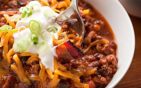 Protein Chili Recipe, High Protein Chili, Protein Chili, Chili Recipe With Black Beans, Slow Cooker Chili Beef, Meatless Chili, Pumpkin Chili Recipe, Chili Recipe Turkey, Black Bean Chili