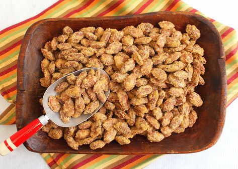 Bavarian Sugared Almonds #SundaySupper Nostalgic Summer, Sugared Almonds, Food Fair, Nut Recipes, Sunday Suppers, Healthy Sugar, Almond Recipes, Candy Recipes, Pecans