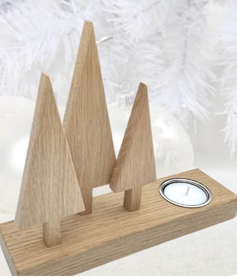 Oak Candle Holder, Handmade Wooden Christmas Gifts, Easy Christmas Wood Crafts, Woodworking Christmas Projects, Diy Wood Christmas Decorations, Diy Wood Christmas Tree, Christmas Tea Light Holder, Candle Holder Christmas, Rustic Wood Crafts