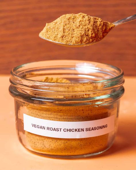 Vegan Chicken Seasoning Recipe, Chicken Broth Substitute, Roast Chicken Seasoning, Vegan Chicken Noodle Soup, Seitan Chicken, Vegan Fried Chicken, Tofu Marinade, Vegan Chicken, Seasoning Recipe