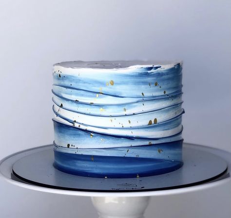 Shades Of Blue Cake, Cake Design For Men, Modern Birthday Cakes, Blue Birthday Cakes, White Birthday Cakes, Teen Cakes, Birthday Cake For Him, Silver Cake, Simple Cake Designs