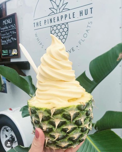 Vegan pineapple soft serve served in a fresh pineapple! Located in Folly Beach, SC. God Mat, Food Goals, Food Obsession, Yummy Food Dessert, Pretty Food, Food Cravings, I Love Food, Cute Food, Aesthetic Food