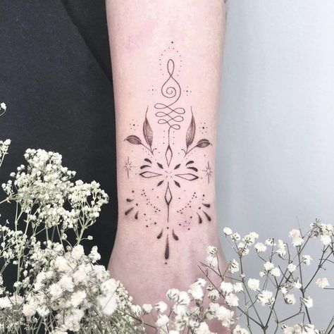 Unalome Tattoos, Tattoo Symbolism, Symbolism Meaning, Om Mandala, Hipster Tattoo, Boho Tattoos, Unalome Tattoo, Om Tattoo, Religious Tattoos