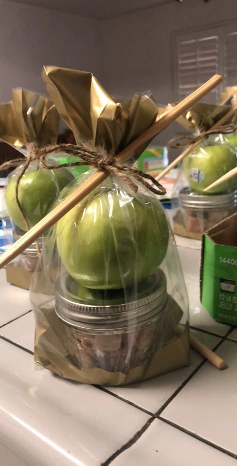 Fall Baby Shower Favors, Fall Baby Shower Party Favor Ideas, Apple Baby Shower Ideas, Apple Cider Favor, Carmel Apple Wedding Favors, Apple Baby Shower Theme, Apple Of Our Eye Baby Shower Decor, Fall Apple Baby Shower Ideas, Apple Of Our Eye Baby Shower Ideas