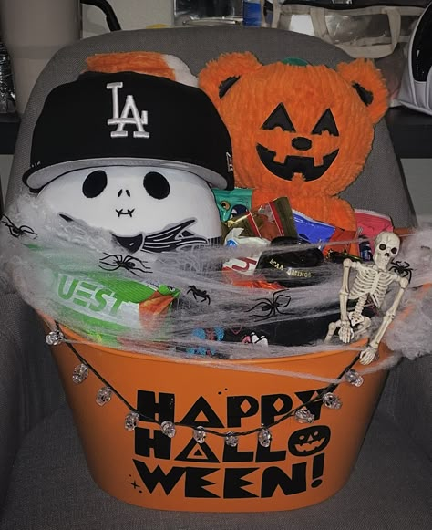 Boo Basket For Kids Boys, Male Spooky Basket, Mens Spooky Basket Boyfriend, Men Spooky Basket Ideas, Men Spooky Basket, Men’s Halloween Spooky Basket, Boy Boo Basket, Cute Spooky Basket Ideas For Boyfriend, Boo Baskets For Boyfriend