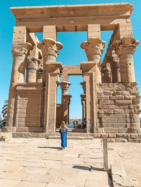 Temple Of Philae, Ancient Archeology, Philae Temple, Ancient Egypt History, Egyptian Kings, 29 November, Egypt History, Before Sunset, Destination Voyage