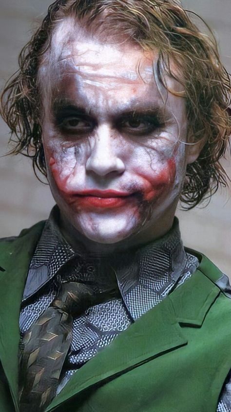 Joker Makeup Men Heath Ledger, Heath Ledger Joker Makeup, Joker Ledger, Joker 2008, Joker Heath Ledger, Lower Leg Tattoos, Joker Halloween, Vampire Bride, Joker Makeup