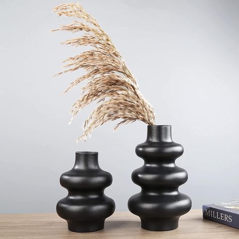 Vase Black Matte, Ceramic Vase For Pampas Grass, Donut Vase For Dried Flowers Bouquet, Table Centerpiece Decoration, Housewarming Gift : Amazon.co.uk: Home & Kitchen Table Centerpiece Decorations, Dried Flower Bouquet, Modern Vase, Pampas Grass, Vase Design, Ceramic Flowers, Centerpiece Decorations, Flower Centerpieces, Ceramic Vase