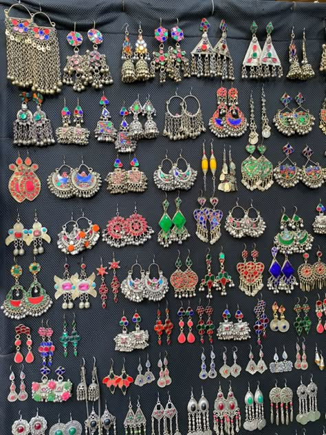 Afgan Jewellery, Pashtun Jewelry, Afghan Aesthetic, Afghani Earrings, Afghan Flag, Afghani Jewelry, Afghan Jewellery, Afghanistan Culture, Vintage Indian Jewelry