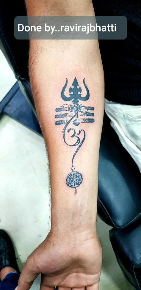 Trishul#om#rudraksh#tattoodesign#ravirajbhatti#art#gandhidham Rudraksh Tattoo Design, Rudraksh Tattoo, Design Modern, Tattoo Studio, Infinity Tattoo, Tattoo Design, Living Room Designs, Room Design, Tattoo Designs