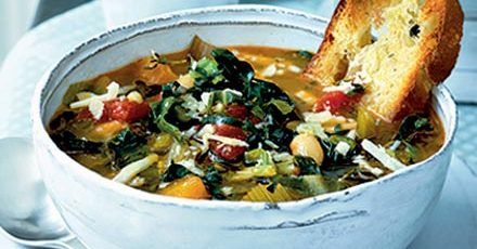 The River Cafe's winter minestrone Soup And Bread, Winter Minestrone, Sopa Minestrone, Slow Cooker Vegetarian, Minestrone Soup, Bbc Good Food Recipes, Bowl Of Soup, Minestrone, Winter Food