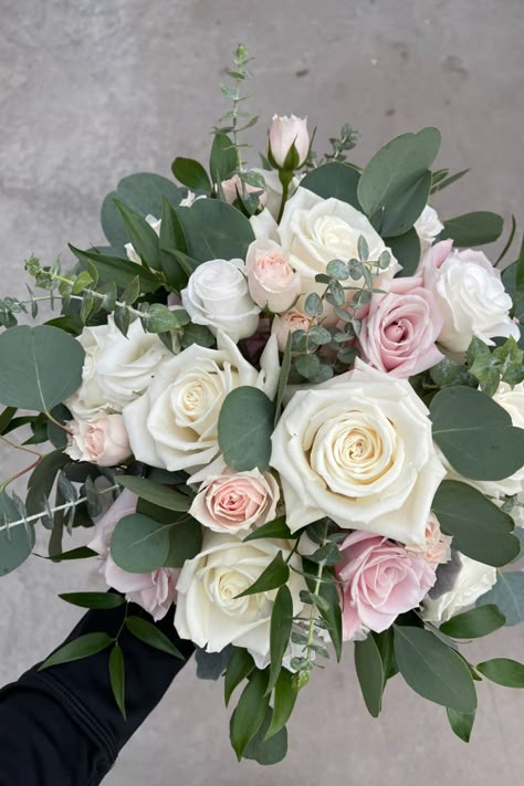 Wedding Flowers July, Sage Wedding Bouquet, Rose And Eucalyptus Bouquet, Bridal Bouquet Blush Pink, Blush Pink Wedding Flowers, Rose Gold Bouquet, Eucalyptus Wedding Bouquet, Pink Flower Arrangements, Simple Wedding Bouquets