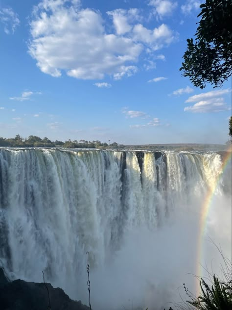 Vic Falls Zimbabwe, Zimbabwe Victoria Falls, Victoria Falls Aesthetic, Zambia Aesthetic, Zimbabwe Aesthetic, Zimbabwe Photography, Victoria Waterfalls, Victoria Falls Africa, Africa City