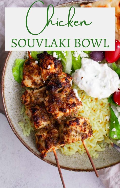 Greek Recipes Chicken, Chicken Souvlaki Rice, Authentic Greek Dinner Recipes, Souvlaki Bowl, Greek Dinner Recipes, Chicken Souvlaki Recipe, Souvlaki Recipe, Rice Bowl Recipe, Greek Dinners