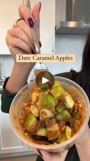 28K views · 4.1K reactions | Date Caramel Apples 🍏
#healthydessert #healthysnacks #dietitian #nutrition | Samar Kullab MS, RDN, LDN Desert Videos, Cleanish Eating, Apple Desert, Healthy Sweet Tooth, Date Caramel, Fig Recipes, Date Recipes, Cholesterol Diet, Weight Watcher Recipes