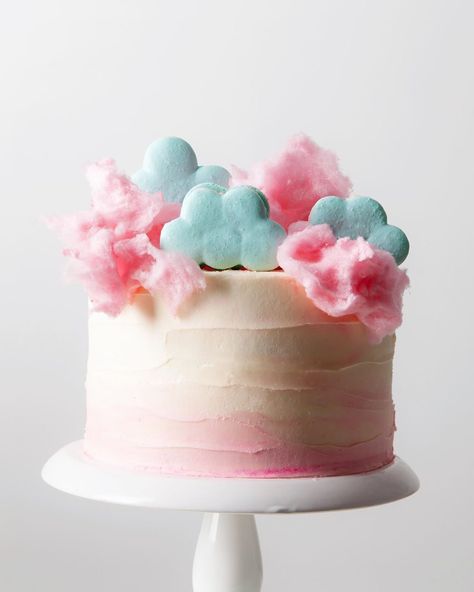 Chocolate Dipped Strawberries Cake, Best Butter Cake Recipe, Drippy Cakes, Lover Cake, Cotton Candy Cakes, 9th Birthday Cake, Cloud Cake, Cake Style, Best Carrot Cake