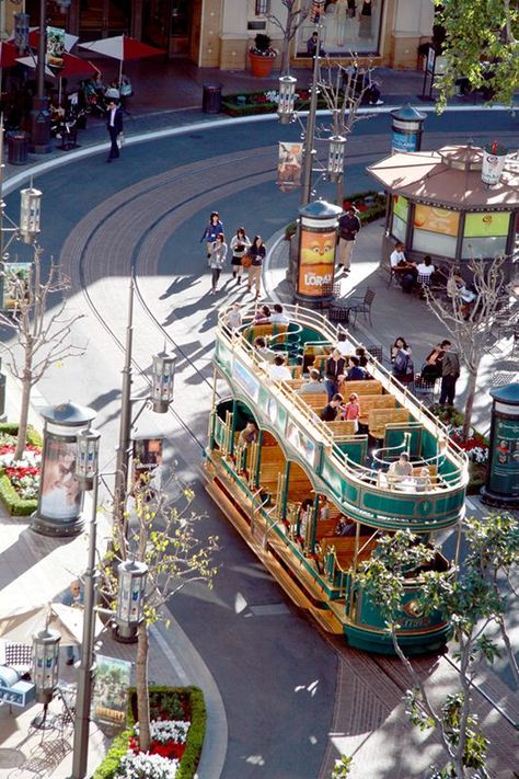 Trolley at The Grove next to The Original Farmer's Market | Girlfriend is Better The Grove Los Angeles, Los Angeles Attractions, Fitness Jobs, California Camping, Los Angeles Travel, Los Angeles City, Landscape And Urbanism, Visit California, Santa Clarita