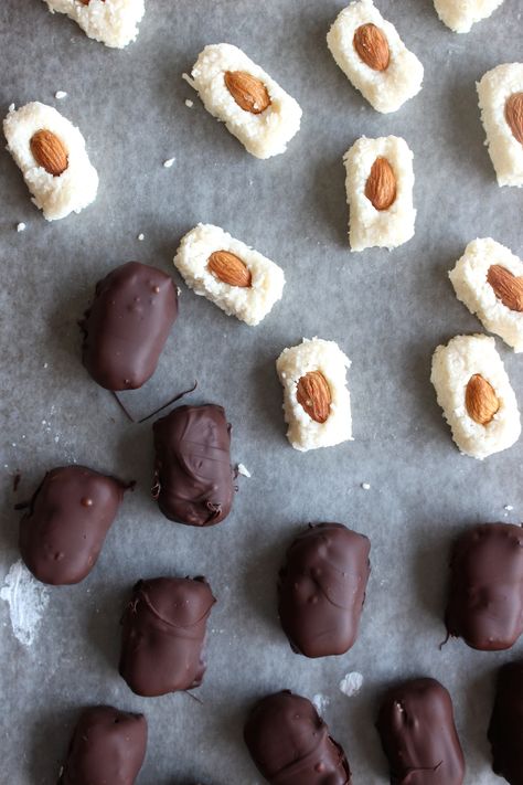 Holiday Munchies, Almond Joys, Desert Bars, Almond Joy Bars, Homemade Peanut Butter Cups, Healthy Candy, Chocolate Chia Pudding, Desiccated Coconut, Vegan Candies