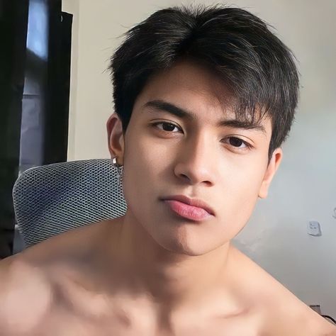 Filipino Male Hairstyles, 2 By 3 Haircut Men, Haircut For Men Round Face Asian, Philipino Guys, Short Men Hairstyles, Filipino Men Hairstyle, Coarse Hairstyles Men, Korean Round Face Haircut, Filipino Haircut Men