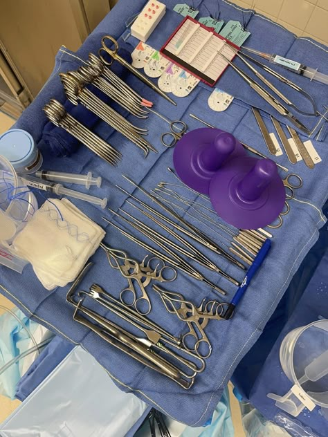 Surgery Tech Aesthetic, Surgical Technologist Student Aesthetic, Surgical Tech Vision Board, Surgical Technician Aesthetic, Surgical Assistant Aesthetic, Labor And Delivery Surgical Tech, Sterile Processing Tech Notes, Surgical Technologist Aesthetic, Surgical Nurse Aesthetic