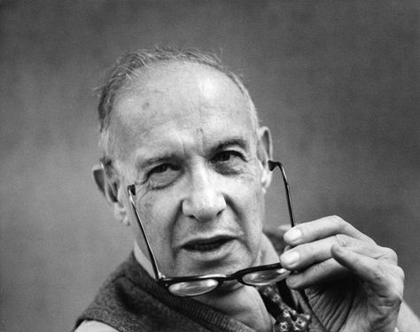 Peter Drucker Servant Leadership, Peter Drucker, Harvard Business Review, Change Management, Start Ups, Human Experience, Lessons Learned, Leadership, The Past