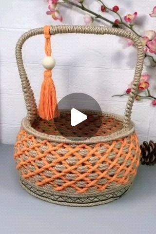 Crafterina on Instagram: "So cute craft ❤️❤️🧵🧵 For more follow 👉 @crafteriinaa For more follow 👉 @crafteriinaa For more follow 👉 @crafteriinaa . . DM for credit or remove📌 . . #crafts #handmade #art #diy #craft #crafting #love #creative #homedecor #smallbusiness #crafty #handcrafted #artist #gifts #handmadewithlove #design #etsy #diycrafts #giftideas #papercrafts #craftkit #craftresin #craftkits #craftedcocktails #craftedbyhand #clevercrafters #craftjewelry #diyhomeimprovement #diyhacks # Handcraft Ideas, Rope Craft Ideas, Projects For Home, Pola Macrame, Basket Weaving Diy, Basket Weaving Patterns, Cute Craft, Ornaments Homemade, Basket Crafts