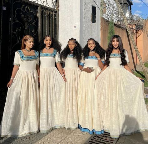 Ethiopian Habesha Dress, Habesha Dress Design, Ethiopian Cultural Clothes, Ethiopian Traditional Clothes, Habesha Clothes, Ethiopian Wedding Dress, Amhara Culture, Ethiopian Wedding, Ethiopian Clothing