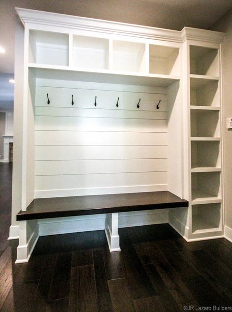 Garage Seating Bench, Mudroom Storage For Kids, Mud Room Functional, Unique Extra Room Ideas, Diy Long Buffet Cabinet, Hall Tree In Kitchen, Entry Way Shelving Ideas, White Mud Room Ideas, Mud Room Seating Ideas