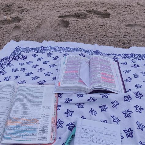 #christian #bible #biblejournaling #journal #journaling #journalinspiration #christianity #christ #jesus #bibleverse #christiangirl #jesuslovesyou #jesusfreak #journalideas #biblejournalingcommunity #biblejournalinglife #ocean #beach #beachy #surf #surfer #surfergirl #beachgirl #waves #saltyvibes #beach vibes Christian Surfer Aesthetic, Vacation Bible School Aesthetic, Christian Vsco Aesthetic, Beach Bible Study With Friends, Journaling At The Beach, Bible On The Beach Aesthetic, Beachy Girl Aesthetic, Surfer Aesthetic, Surfer Vibes