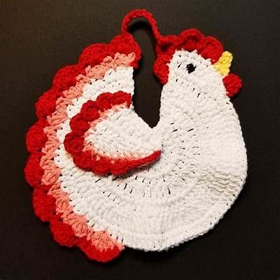 Couldn't find a very good pattern Chicken Crochet Potholder, Chicken Pot Holder, Chicken Potholder, Kindle Holder, Crochet Pot Holders Free Pattern, Crochet Potholder Patterns, Crochet Chicken, Dishcloth Crochet Pattern, Potholder Patterns