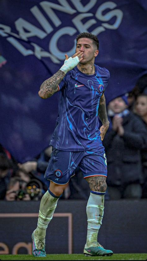 Enzo Fernandez Wallpaper, Chelsea 2023, Enzo Fernandez, Football Pictures, Leo Messi, Real Madrid, Chelsea, Football, Quick Saves