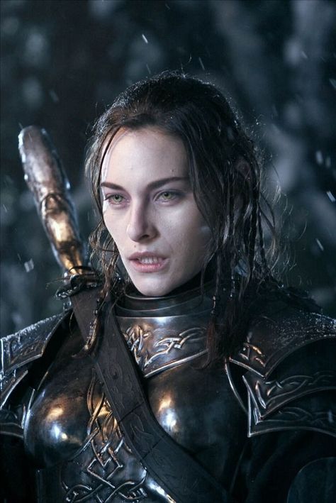 Amelia Underworld, Underworld Vampire, Underworld Kate, Underworld Movies, Female Vampire, Female Armor, Vampires And Werewolves, Female Warriors, World Of Darkness